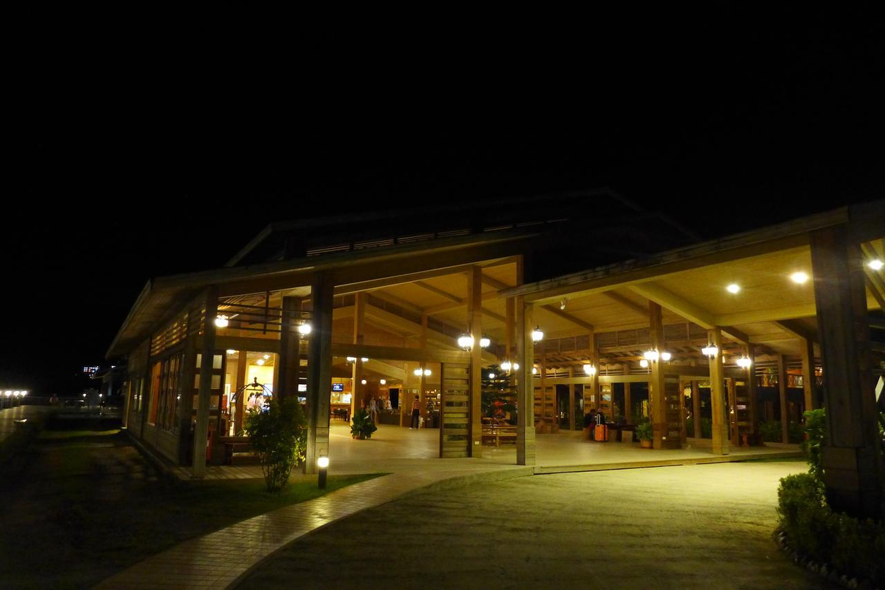 Island Paradise Resort Club Koror Exterior photo